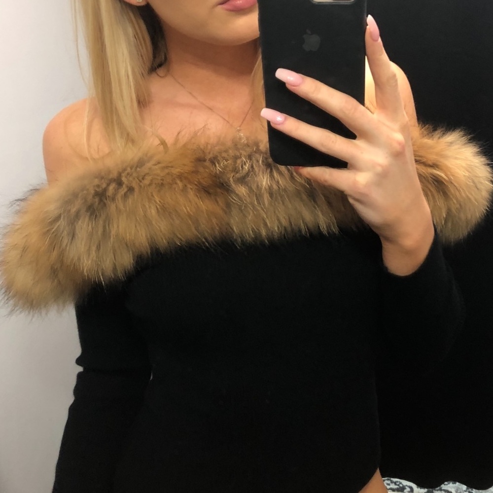 Black long sleeve with Fur Neckline